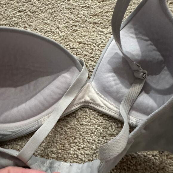 Warner’s Elements of Bliss Lift Bra Women's Size 34C Light Gray Wireless - Picture 5 of 6